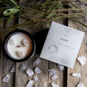 EAU So Loved Candle (with Rose Quartz Gemstone).
