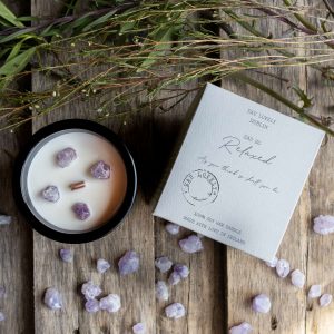 EAU So Relaxed Candle (with Amethyst Gemstone).
