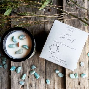 EAU So Special Candle (with Aventurine Gemstones).
